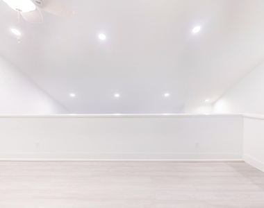 7860 Stanway Place W - Photo Thumbnail 16