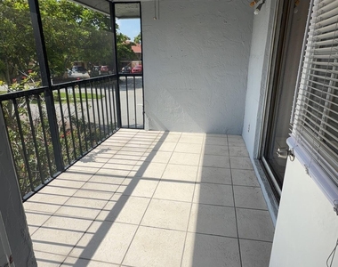 905 Southridge Road - Photo Thumbnail 7