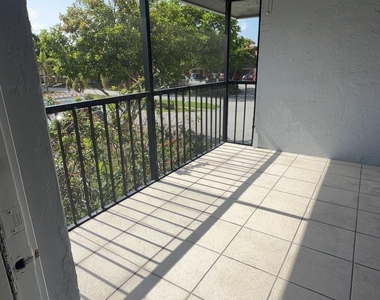 905 Southridge Road - Photo Thumbnail 2