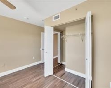 3702 Nw Mediterranean Lane - Photo Thumbnail 21