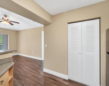 3702 Nw Mediterranean Lane - Photo Thumbnail 27