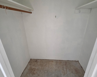 2302 Sunrise Boulevard - Photo Thumbnail 9