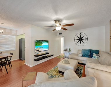 232 Farnham J - Photo Thumbnail 8