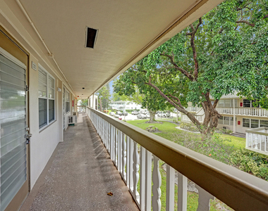 232 Farnham J - Photo Thumbnail 27