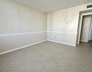 2851 Ne 183rd Street - Photo Thumbnail 7