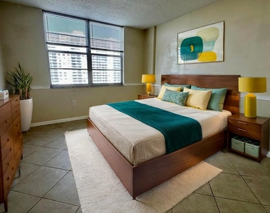 2851 Ne 183rd Street - Photo Thumbnail 14