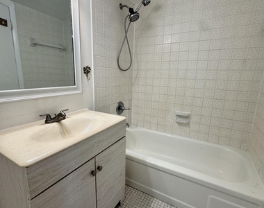 2851 Ne 183rd Street - Photo Thumbnail 8