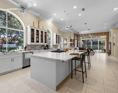 1048 Diamond Head Way - Photo Thumbnail 7