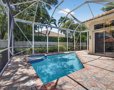 1048 Diamond Head Way - Photo Thumbnail 26