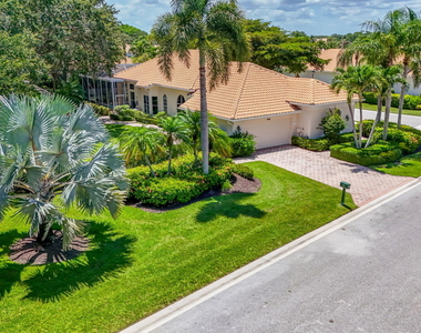 1048 Diamond Head Way - Photo Thumbnail 32