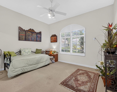 1048 Diamond Head Way - Photo Thumbnail 21