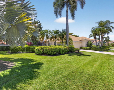 1048 Diamond Head Way - Photo Thumbnail 3