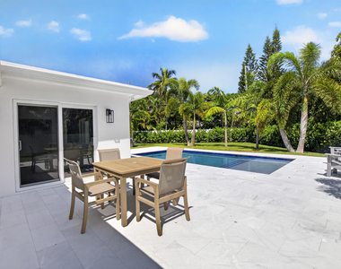 135 Se 28th Court - Photo Thumbnail 45
