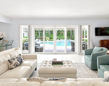 1421 N Lake Way - Photo Thumbnail 9