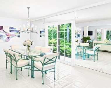 1421 N Lake Way - Photo Thumbnail 2