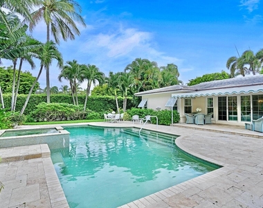 1421 N Lake Way - Photo Thumbnail 11