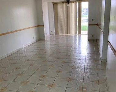 7840 Nw 50th Street - Photo Thumbnail 1