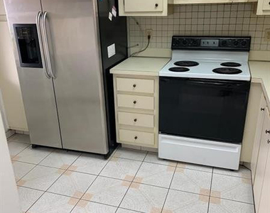 7840 Nw 50th Street - Photo Thumbnail 3
