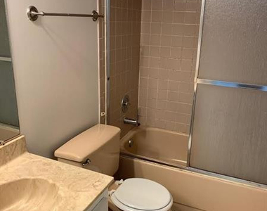 7840 Nw 50th Street - Photo Thumbnail 4