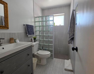 141 Se 2nd Avenue - Photo Thumbnail 4