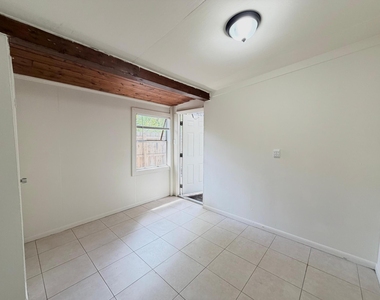 735 46th Street - Photo Thumbnail 10