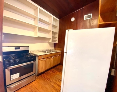 735 46th Street - Photo Thumbnail 1