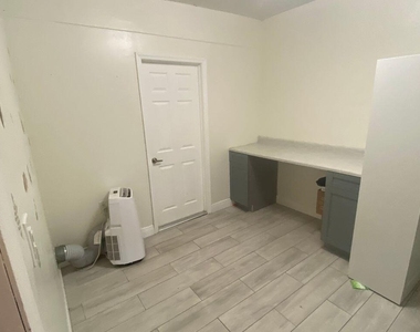 10473 Nw 3rd Street - Photo Thumbnail 5