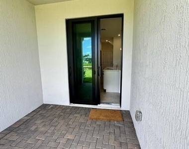 14043 Sw Thorens Drive - Photo Thumbnail 26