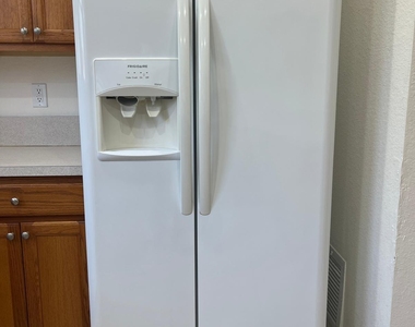 767 Millbrae Court - Photo Thumbnail 8
