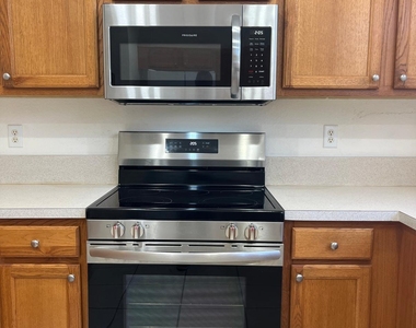 767 Millbrae Court - Photo Thumbnail 7