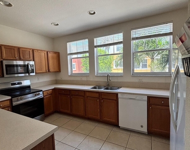 767 Millbrae Court - Photo Thumbnail 6