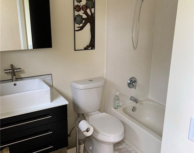 16445 Sw 31st Street - Photo Thumbnail 8
