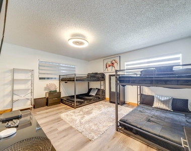 3609 Sw 58th Avenue - Photo Thumbnail 15