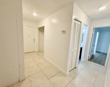 4115 Nw 88th Avenue - Photo Thumbnail 4