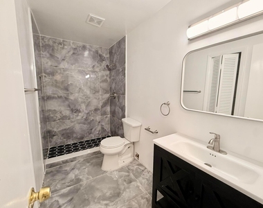4115 Nw 88th Avenue - Photo Thumbnail 5