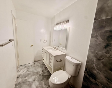 4115 Nw 88th Avenue - Photo Thumbnail 13
