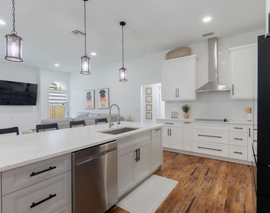 13590 Jonquil Place - Photo Thumbnail 12