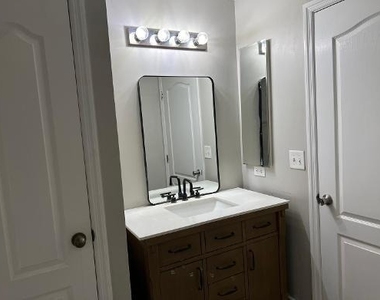 6012 Elaine Avenue N - Photo Thumbnail 5