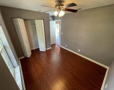 3661 Sw Camastro Street - Photo Thumbnail 30
