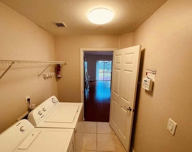 3661 Sw Camastro Street - Photo Thumbnail 34