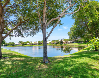 2473 S Coral Trace Circle - Photo Thumbnail 21