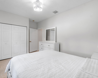 2473 S Coral Trace Circle - Photo Thumbnail 15