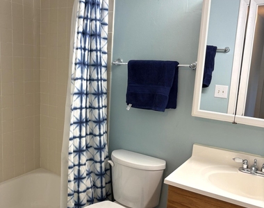 640 Tennis Club Drive - Photo Thumbnail 9
