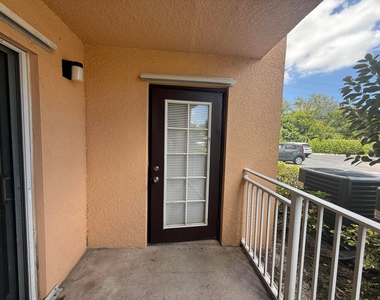 231 Sw Palm Drive - Photo Thumbnail 20