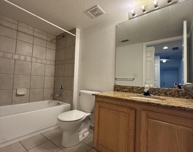 231 Sw Palm Drive - Photo Thumbnail 18