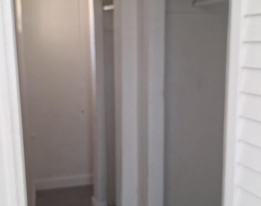 3007 Nw 59th Street - Photo Thumbnail 4
