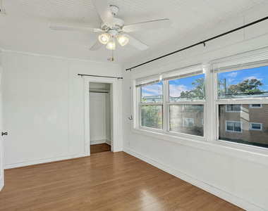 420 3rd Avenue S - Photo Thumbnail 3