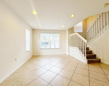 3035 Sw 129th Way - Photo Thumbnail 1