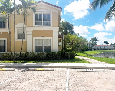 3035 Sw 129th Way - Photo Thumbnail 11