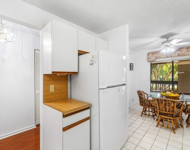 10137 Mangrove Drive - Photo Thumbnail 12